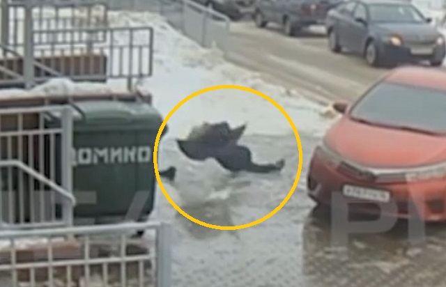 Момент падения студента из окна высотки в Набережных Челнах попал на видео
