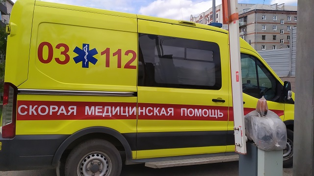 Видео: в Татарстане двухлетний малыш получил химические ожоги, упав в лужу в парке