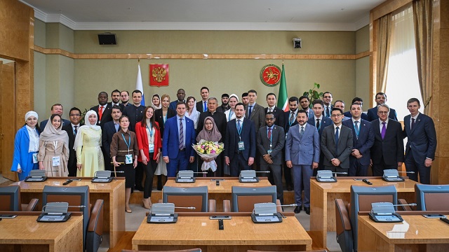Рустам Минниханов отметил важность контактов с молодыми дипломатами стран ОИС