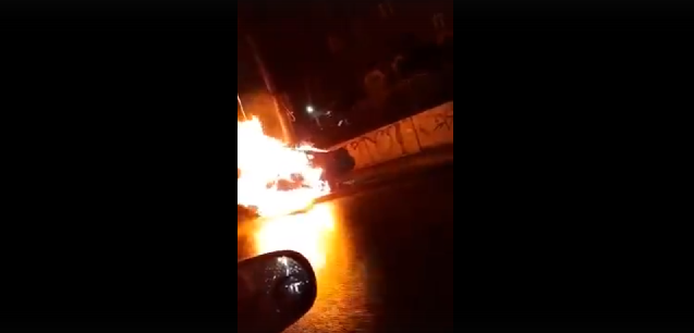 В центре Новосибирска три человека сгорели заживо в собственном авто – видео