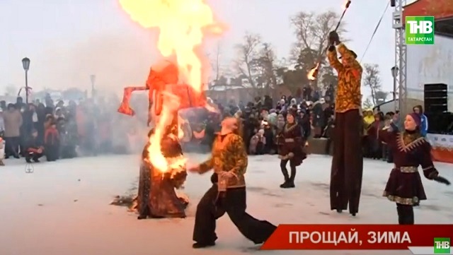 «Прощай, зима!»: ТНВ собрал самые яркие моменты Масленицы в Свияжске - видео