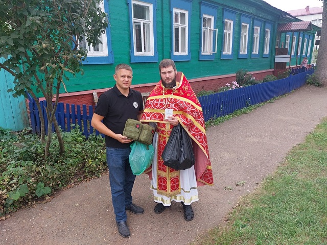 Жители Чистополя принимают участие в сборе гуманитарной помощи для бойцов СВО