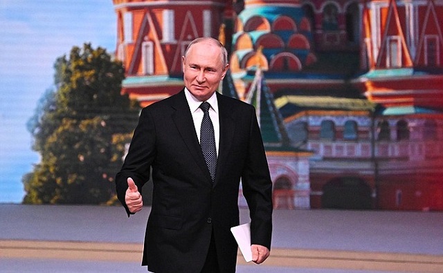 Путин заявил, что транспортную инфраструктуру регионов России будут модернизировать с опорой на опыт Москвы