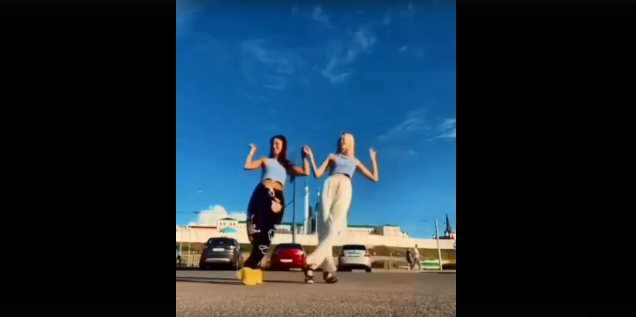 Очередные танцы на фоне Кул-Шариф возмутили татарстанцев