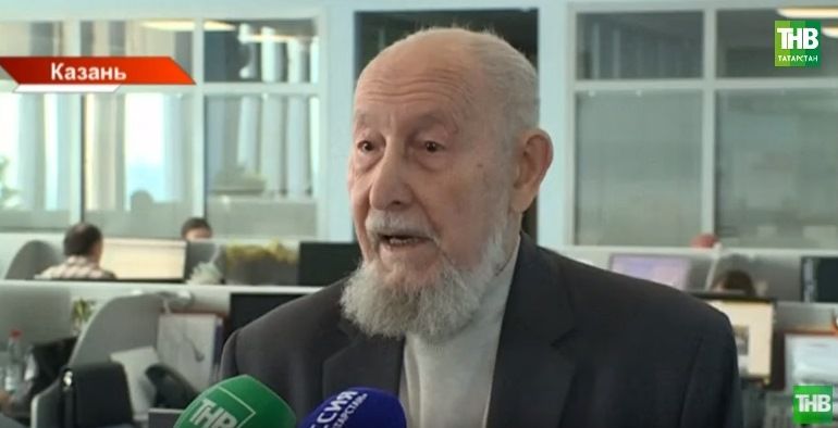 93-летний ветеран из Казани Александр Малов проехал по Германии и написал книгу о войне (ВИДЕО)