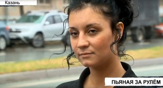 Пьяная автоледи устроила массовую аварию в Казани – видео