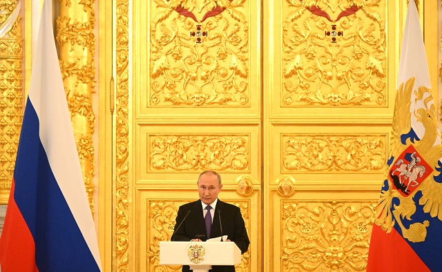 Владимир Путин назвал специалистов Роспотребнадзора «бойцами невидимого фронта»