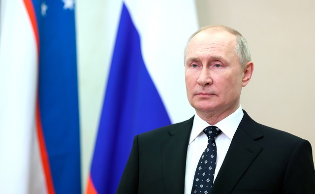 Владимир Путин поручил эвакуировать россиян из Афганистана