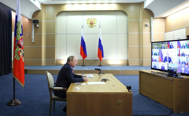 Путин заявил об открытости экономики России в новых условиях