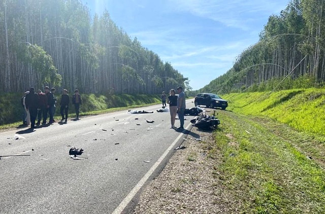 Два байкера и пассажирка погибли в аварии с BMW на трассе у Иннополиса