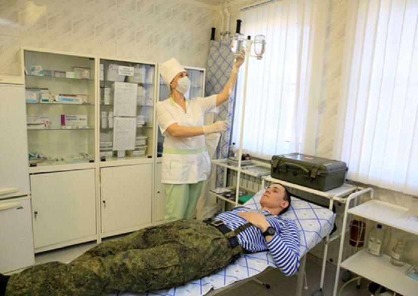 Вакцину от коронавируса испытают на российских военнослужащих