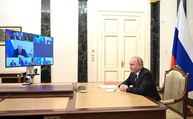Путин подписал указ о применении специальных экономических мер против санкций США
