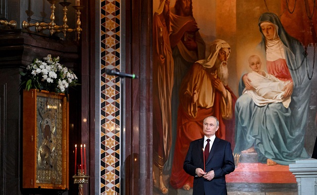 Владимир Путин поздравил православных россиян с Пасхой