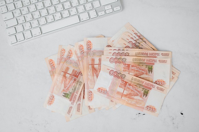 В Татарстане экс-сотрудника ГИСУ заподозрили в получении взяток на 830 000 рублей