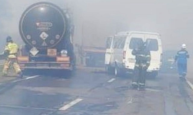 Более десяти автомобилей столкнулись на трассе в Татарстане из-за дыма от пожара 