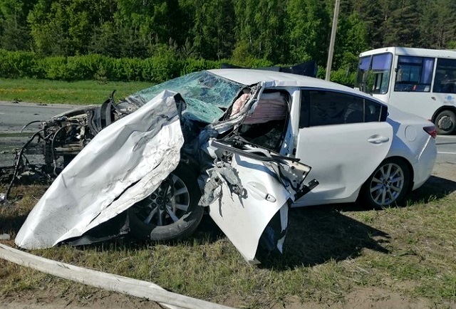 Водитель иномарки погиб в жестком ДТП в Нижнекамске – видео