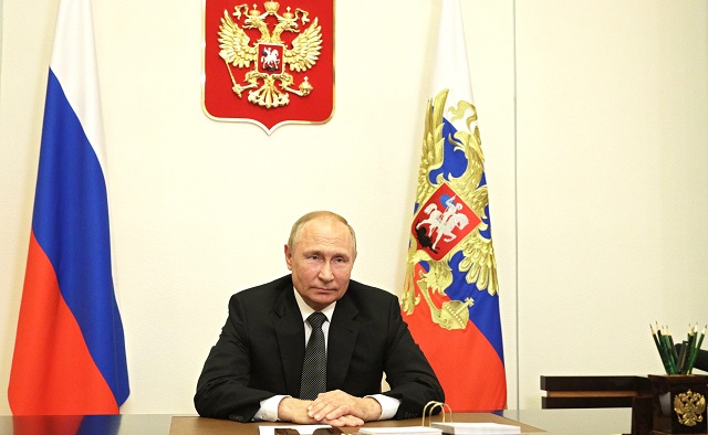 Путин призвал восстановить уважение к международному праву