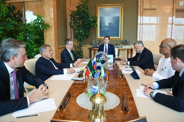 Минниханов высоко оценил развитие сотрудничества Татарстана и Сьерра-Леоне