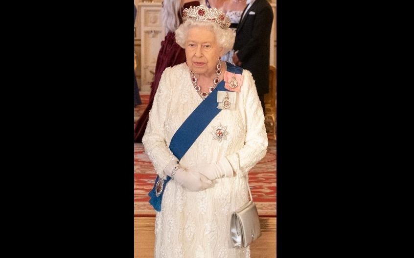 Королева Великобритании Елизавета II встречает 95-летний юбилей в трауре