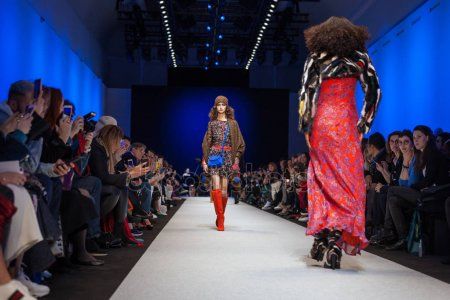 В Казани пройдет фестиваль моды и перформанса «Окно» 