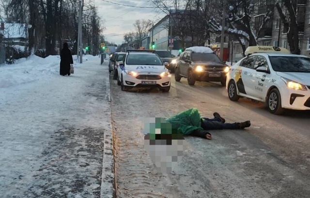 Эвакуатор раздавил мужчину в Казани