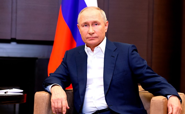 Путин раскрыл, сколько добровольцев подписали контракт с ВС РФ с начала года