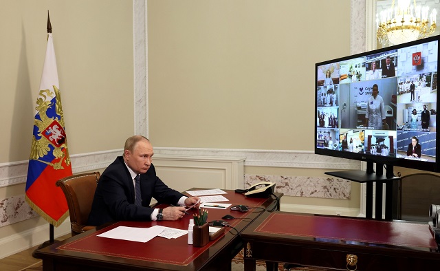 Путин заявил о важности развития направления медицинской реабилитации в России