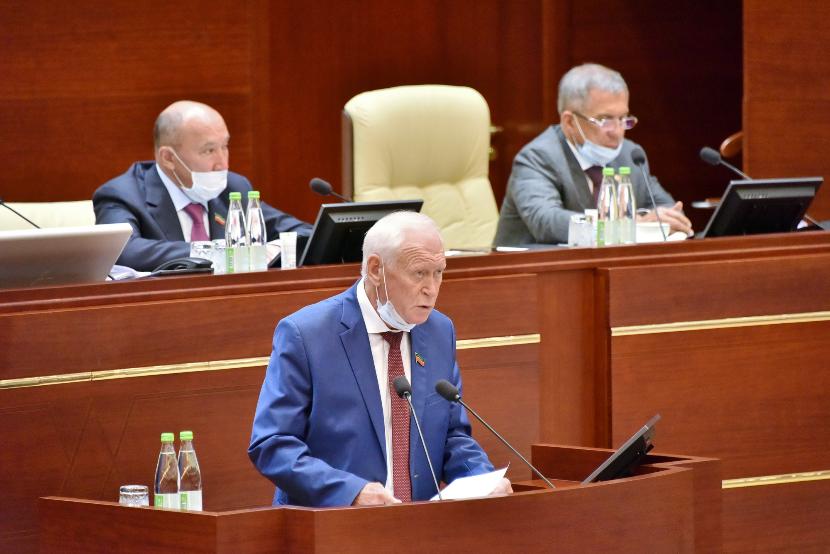 В Татарстане предложили отказаться от повышения зарплат чиновников