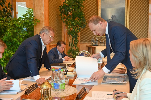 Минниханов обсудил перспективы сотрудничества с главой правления корпорации «Баркли» 