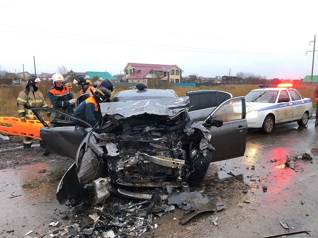 В Татарстане водитель внедорожника спровоцировав ДТП убил двух человек