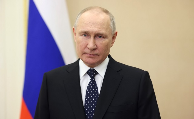 Путин поблагодарил Силы спецопераций за самоотверженную и безупречную службу - видео