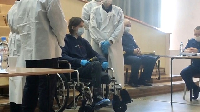 Пермский стрелок на инвалидной коляске предстал перед судом — видео