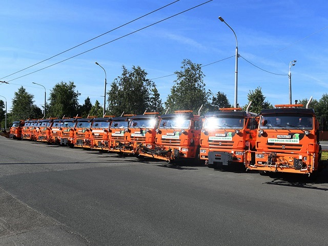 В Казани при поддержке Минниханова приобрели 53 снегоуборочных автомобиля