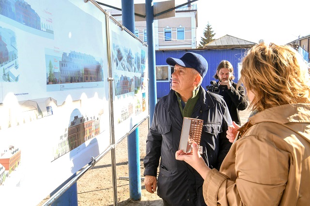 Минниханову показали объекты строительства в историческом центре Казани