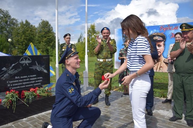 Стоковые фотографии по запросу Женщина парк