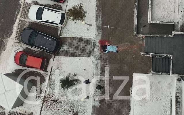 В центре Казани скончался выпавший из окна высотки мужчина