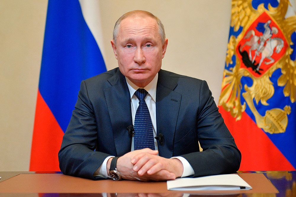 Путин выразил соболезнования родным погибших при стрельбе в казанской гимназии 