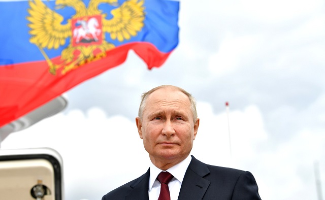 Песков: Путин получает разведданные по ситуации на Украине в полном объеме