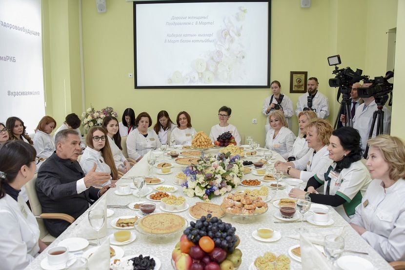 Президент Татарстана Рустам Минниханов заявил, что не поддерживает многоженство
