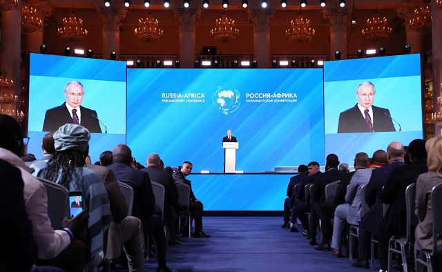 Путин пообещал удвоить количество бюджетных мест в вузах России для студентов из Африки
