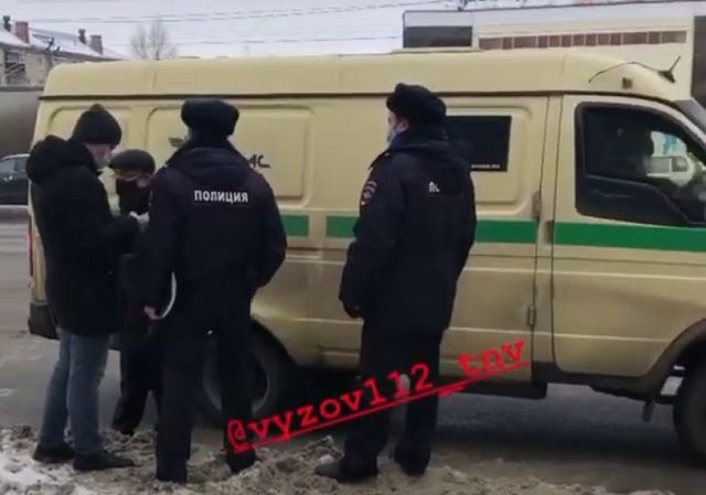 В Казани инкассатор, выстреливший себе в голову, скончался в больнице