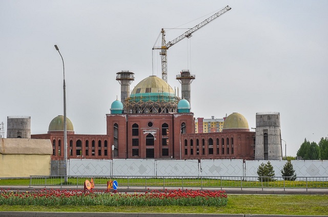 Минареты соборной мечети Джамиг в Набережных Челнах планируют установить в июне