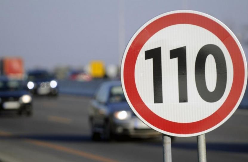 Скоростной режим на нескольких участках дорог Татарстана увеличили до 110 км/ч