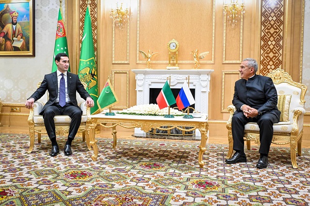 Минниханов находится с рабочим визитом в Туркменистане