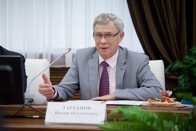 Президент России объявил благодарность профессору КФУ Ильдару Тарханову