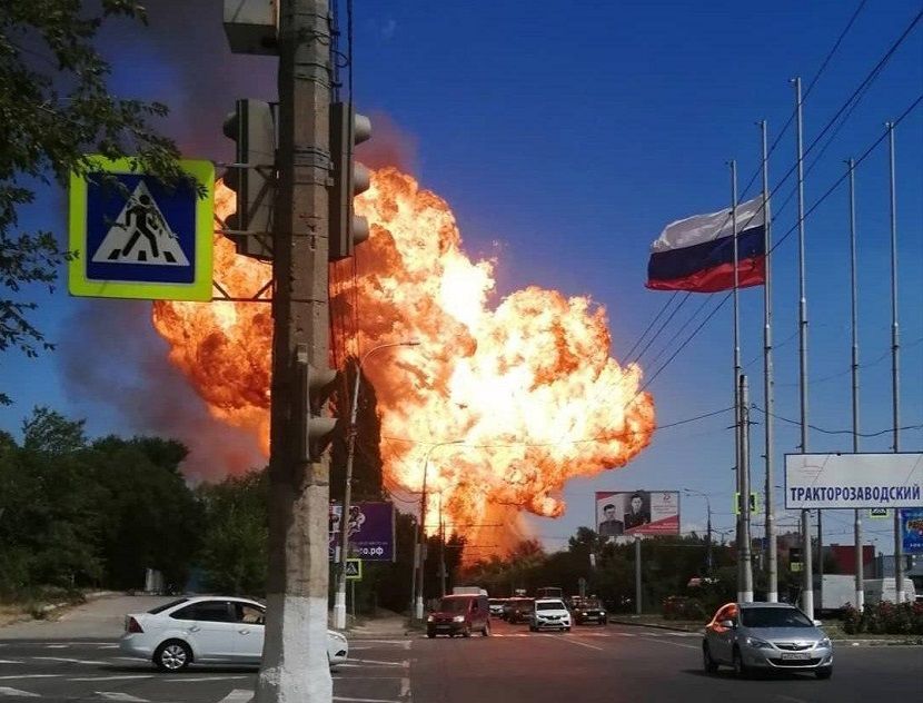 При взрыве на заправочной станции в Волгограде пострадали семь человек