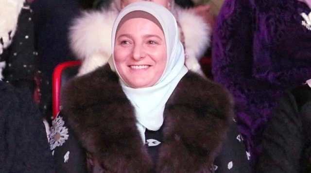Путин присвоил супруге Рамзана Кадырова звание «Мать-героиня»