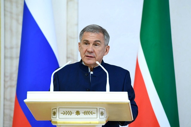Минниханов: заложенная экономическая база позволит Татарстану справиться с санкциями