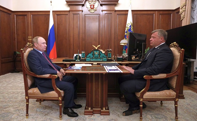Путин обсудил с Бабушкиным региональное сельхозпроизводство