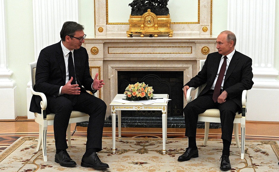 СМИ: Лондон стремится подорвать авторитет Путина на Балканах